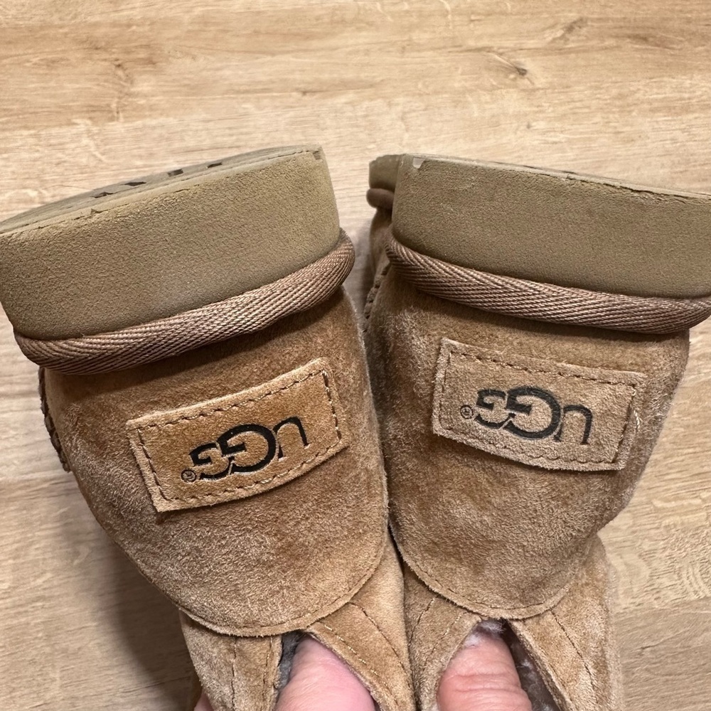 Ugg Remora Buckle Boots - Picture 8 of 11